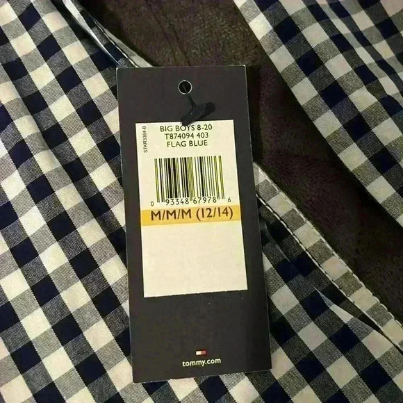 Boy's Tommy Hilfiger Long Sleeve Button Down - Picture 3 of 4